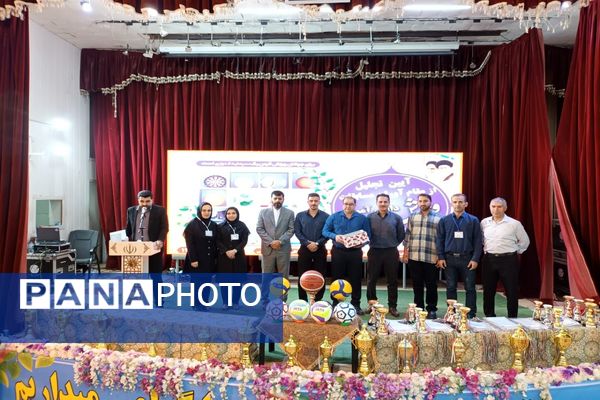 تجلیل از ۵۰۰ دانش‌آموز دختر و پسر مقام‌آور مسابقات ورزش دانش‌آموزی بهبهان