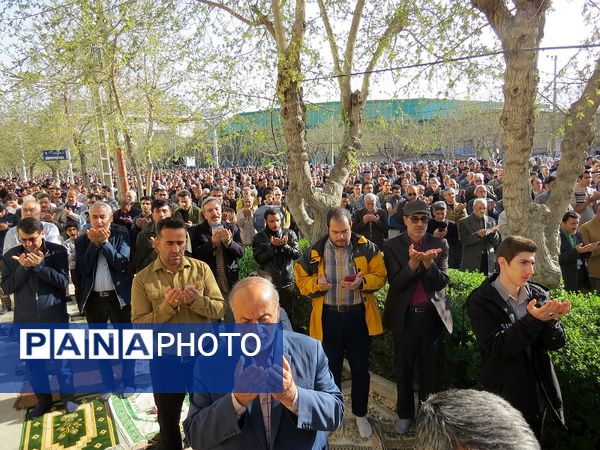 اقامه نماز عید فطر در شهرستان بجنورد 
