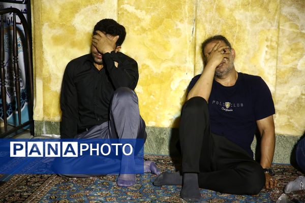 حال و هوای مسجد جمکران در شب عاشورای حسینی(ع)