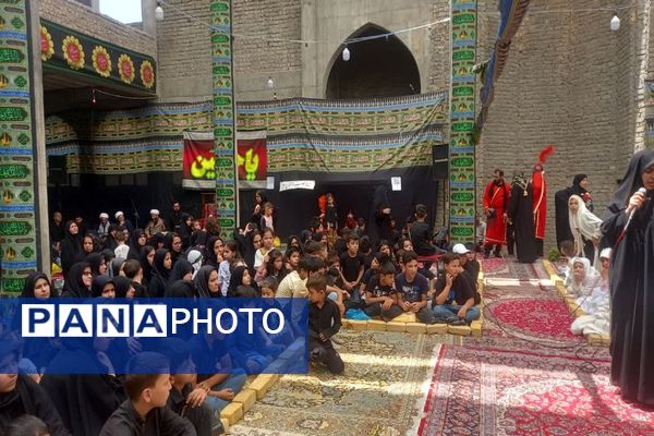 اجتماع بزرگ شیرخوارگان حسینی در شهرستان فاروج 