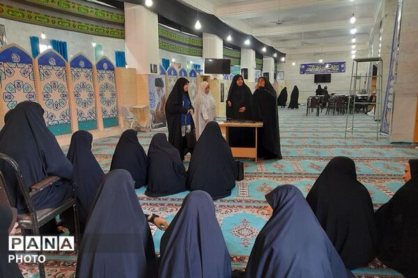 تقدیر از خادمین و فعالان ستاد نماز جمعه صباشهر به مناسبت سالروز اقامه اولین نماز جمعه
