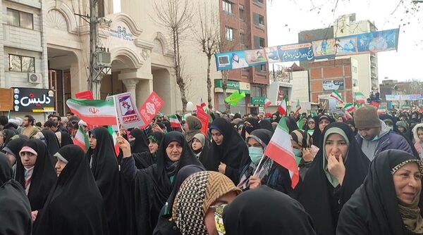 راهپیمایی 22 بهمن در مه ولات 