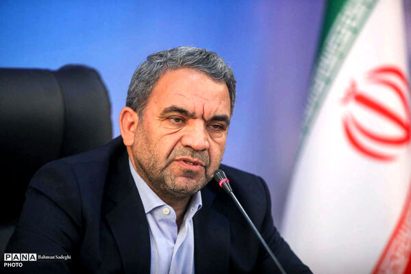 تأکید بر دانش‌افزایی و آموزش هوش مصنوعی به معلمان مدارس غیردولتی/ تربیت دانش‌آموز «تراز انقلاب» از اولویت‌های اصلی مدارس غیردولتی است