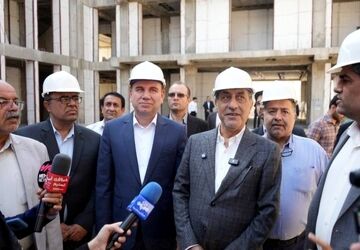 بازدید معاون رئیس‌جمهور از روند ساخت مدرسه ۱۸ کلاسه پروین اعتصامی بوشهر
