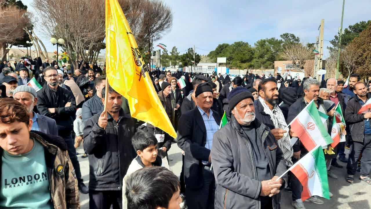 راهپیمایی 22 بهمن در شهر کهک