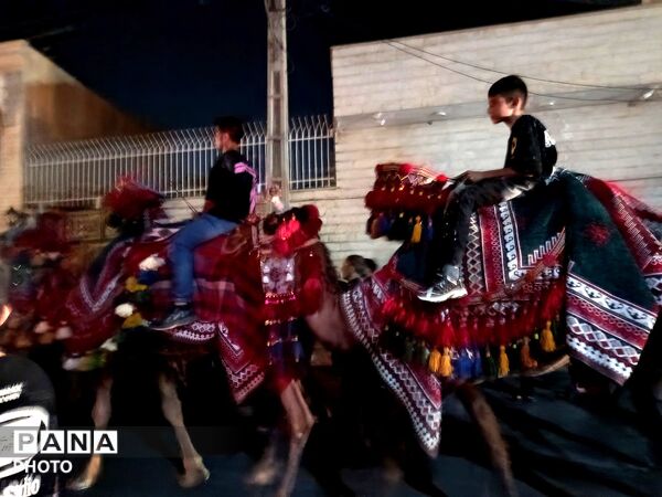 همراهی هیات زینب کبری(س) با کاروان نمادین اسرای کربلا