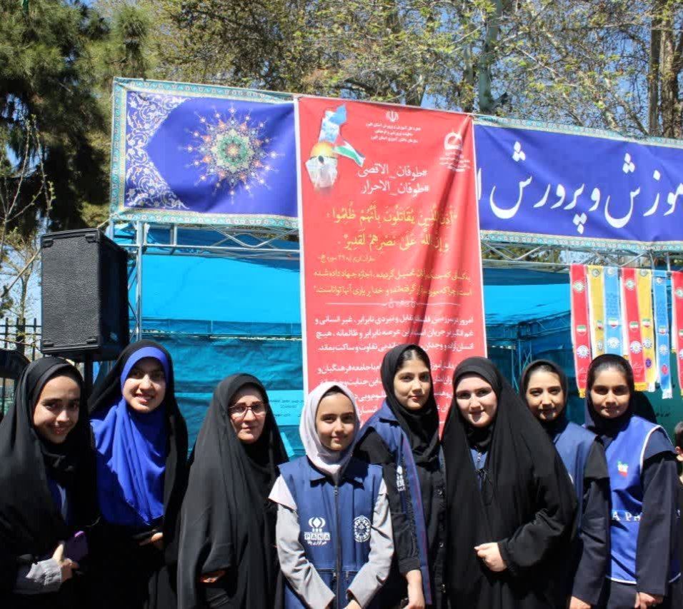 خبرنگاران باید صدای مردم را به گوش مسئولان برسانند