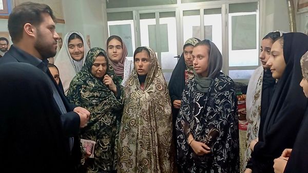 اعتکاف، پرواز دل‌های دختران دانش‌آموز کوهپایه