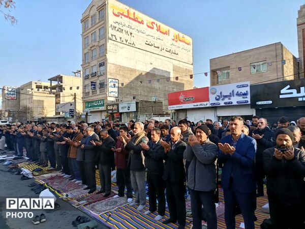 برپایی نماز عید سعید فطر در مشکین دشت  کرج 