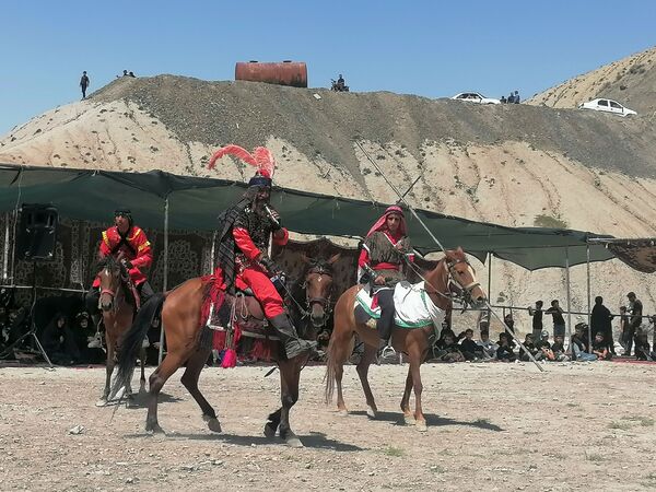 مراسم تعزیه خوانی در روز اربعین حسینی در شهر بار