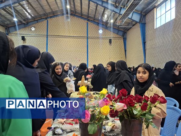 بازارچه کسب و کار دانش‌آموزی دبیرستان پردیسان سملقان