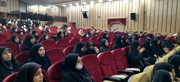  تقدیر از فعالان امور تربیتی به‌مناسبت هفته امور تربیتی در ناحیه 2کرج 