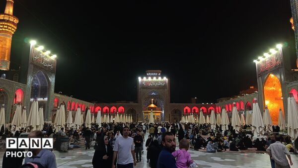 مشهد الرضا با حس و حالی متفاوت