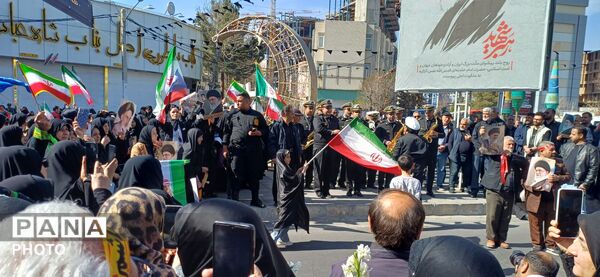 اجتماع پرشور و باشکوه مردم کرج به خونخواهی رهبر انقلاب