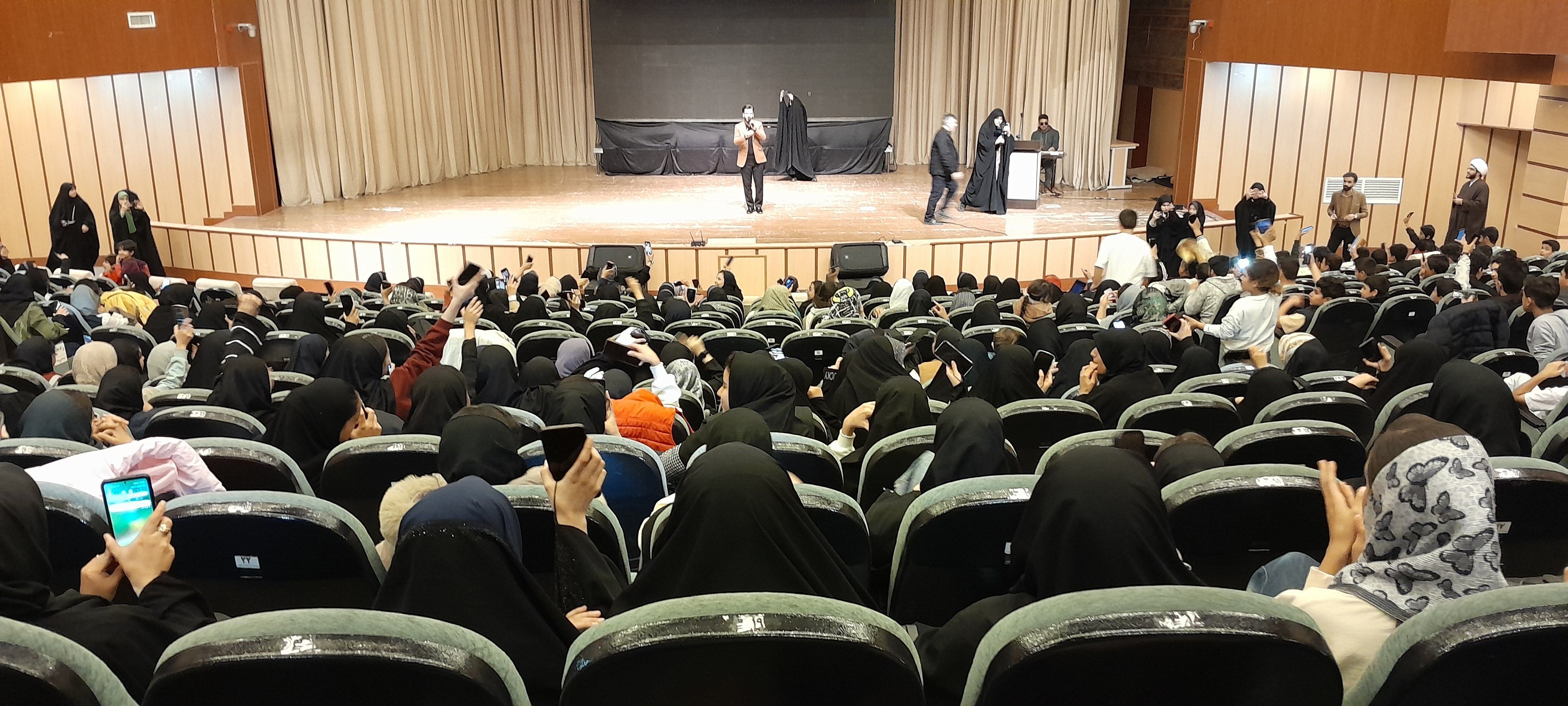 لیک جت؛ کمک به جهاد تبیین