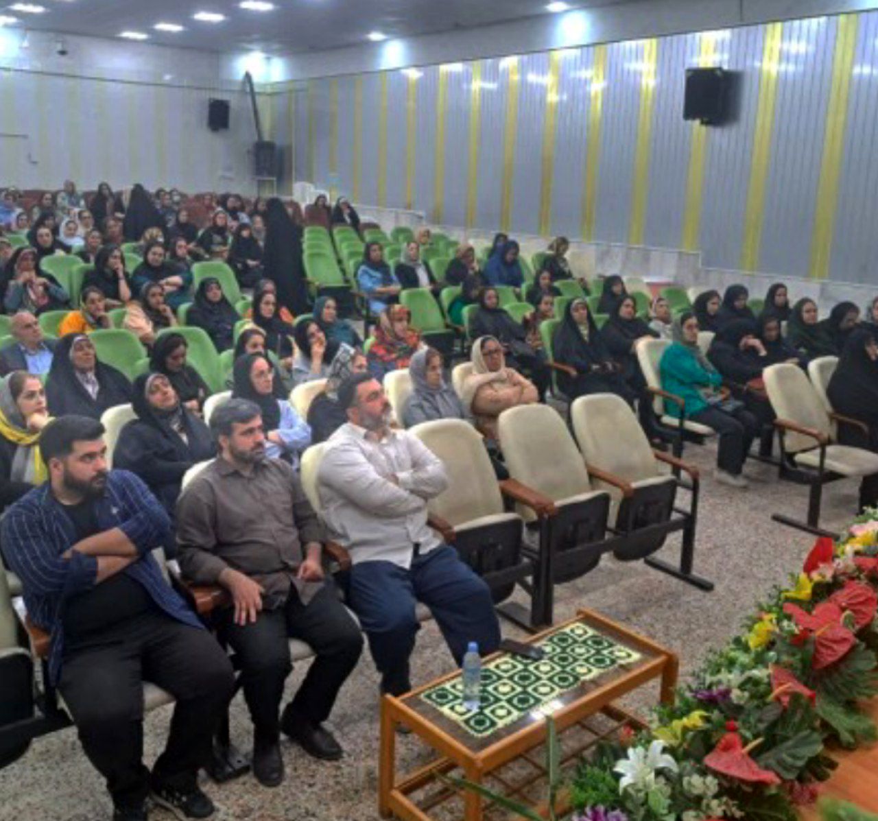 کارگاه آموزش خانواده با موضوع تحکیم بنیان خانواده برگزار شد