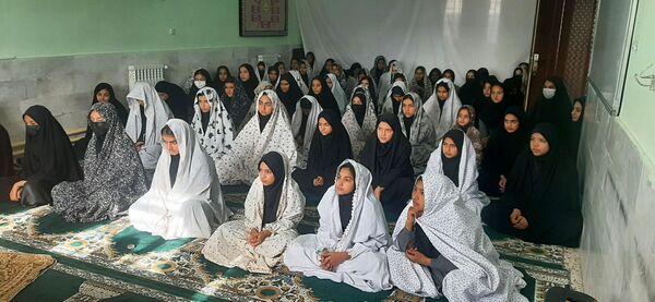 پویش میز گفت‌وگو در دبیرستان حاج مهدی روحانی ارغا