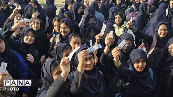 انتخابات همیار مشاور مدرسه اصغر سعادت با مشارکت دانش‌آموزان