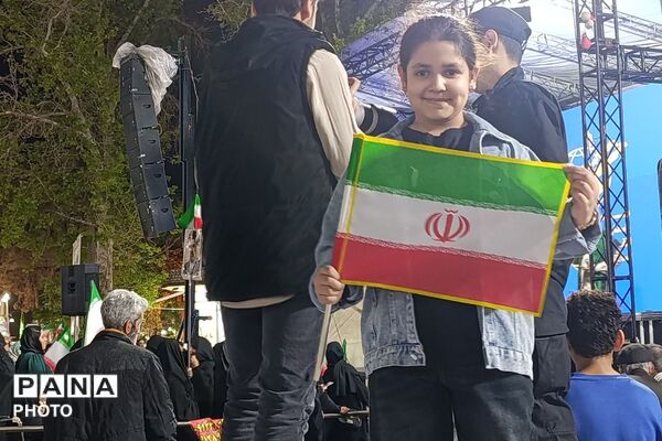 حضور پرشور مردم ورامین، جلوه‌ای دوباره از غیرت مردم دیار۱۵ خرداد