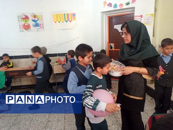 آیین استقبال از شب یلدا در مدرسه ۱۷ شهریور یاسوج