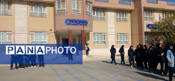 آموزش آتش نشانی و اقدامات ایمنی در دبیرستان حضرت خدیجه (س) جعفریه