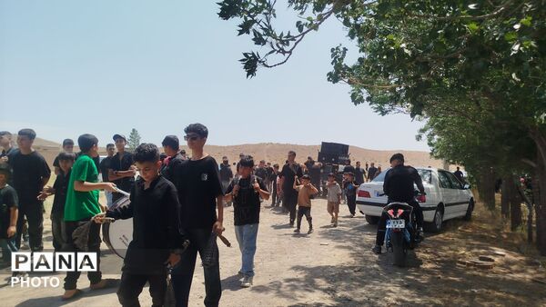 مراسم عزاداری در روز عاشورا همراه با حضور پر شور مردم روستای شوریاب