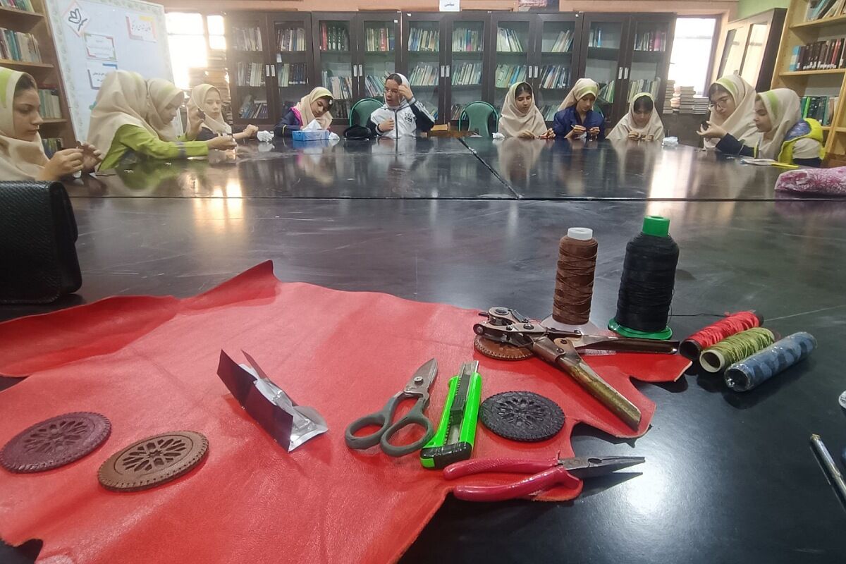 برگزاری کارگاه های آموزشی مهارتی در کانون فرهنگی تربیتی شهدای فرهنگی ملارد