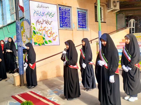 بازگشایی مدرسه غنچه ها ی انقلاب برای سالی پرنشاط