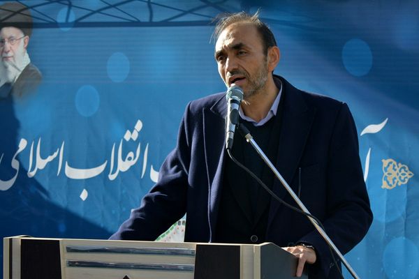 طنین زنگ انقلاب در بهارستان‌دو 