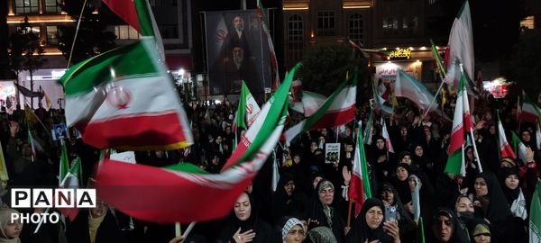 همایش عظیم وفاداری به وطن در بلوار فضل نیشابور