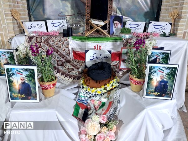 حماسه سازی مردم نیشابور در بیستمین شب از راهپیمایی های مردمی بلوار فضل 