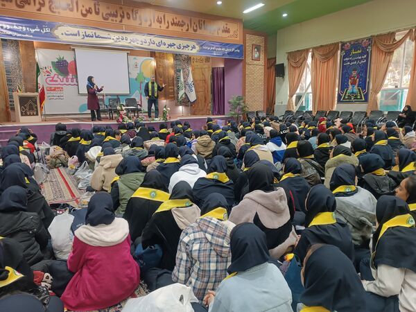 اردوی تفریحی و آموزشی تمشک ناحیه 6 مشهد
