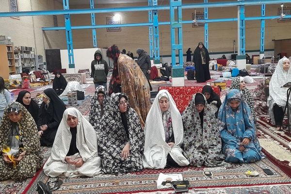 دروازه‌های آسمان بر معتکفین روز اول گشوده شد