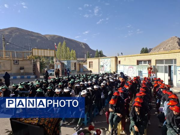 برگزاری ویژه‌ برنامه هفته فرهنگی در دبیرستان حضرت فاطمه‌زهرا(س) شهرستان فیروزکوه