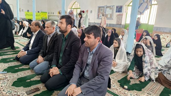 اعتکاف دانش آموزی در شهرستان دیشموک