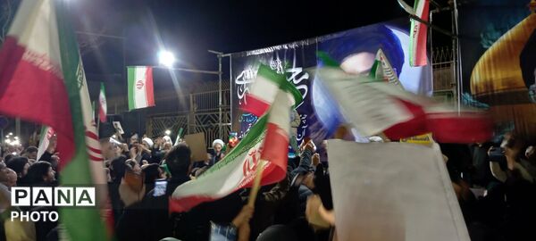 مردم شهرستان خلیل آباد در کف خیابان شعار دادند