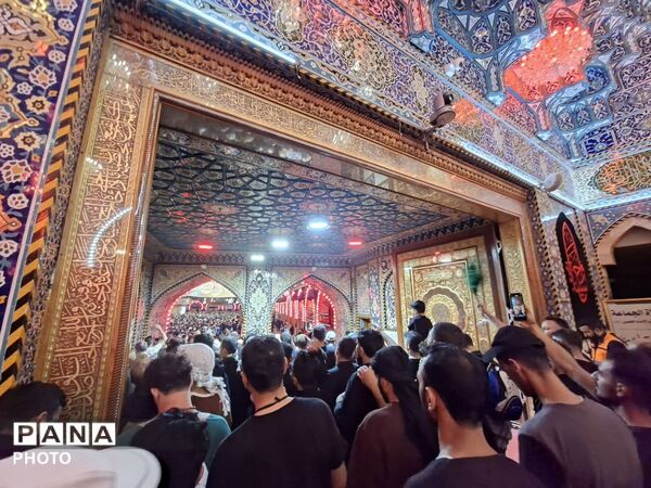 قلب ها برمدار حسین بن علی (ع) می‌تپد