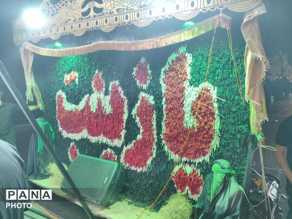 کاروان‌های عزاداری شب شهادت امام سجاد(ع) در سراسر اصفهان به حرکت درآمد