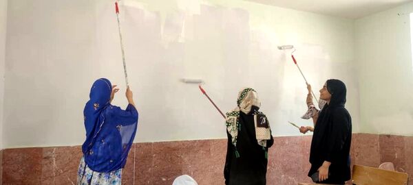  طرح «شهید عجمیان» برای رنگ‌آمیزی و شاداب‌سازی مدارس فین