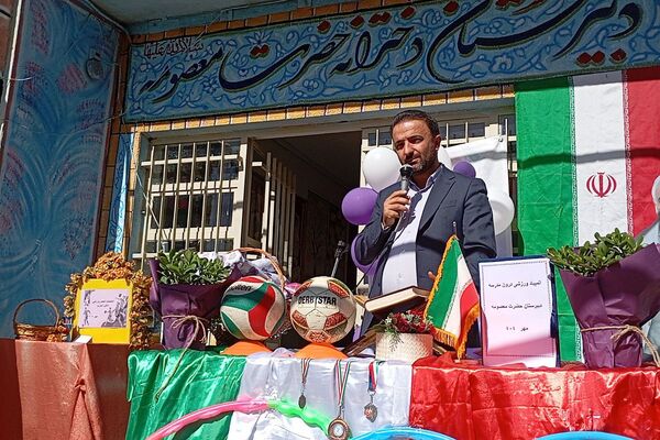 اجرای طرح نمادینِ افتتاحیه انجمن وزرشی در دبیرستان حضرت معصومه (س) شهرستان فیروزکوه