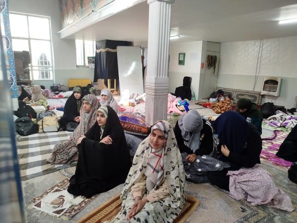 آینه‌های نور: لحظاتی سرشار از صمیمیت و گفتگو در اعتکاف دانش‌آموزی