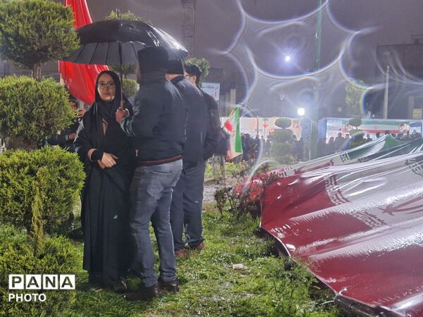بیعت با امام امت زیر باران