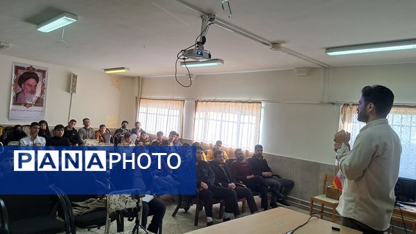 دوره آموزش خبرنگاری و عکاسی در منطقه انزل