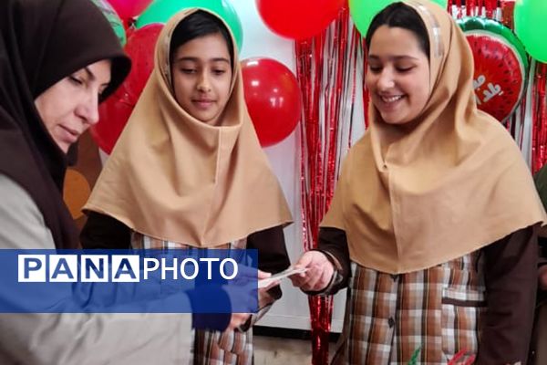 یلدای ایرانی در مدرسه نشر علم ورامین