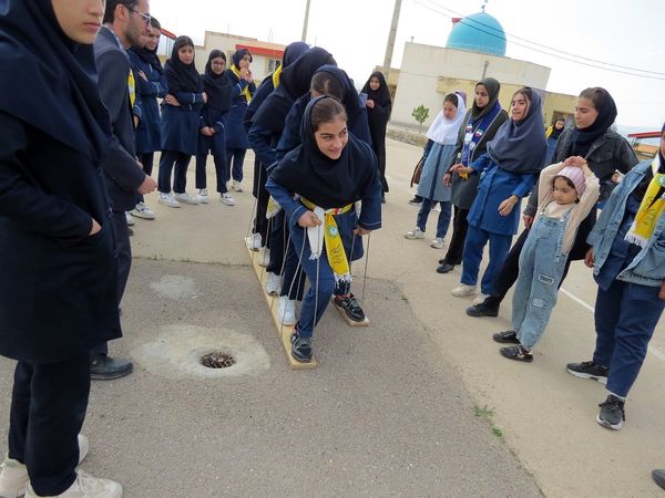 اردوی تمشک دختران بجنورد در اردوگاه شهید چمران 