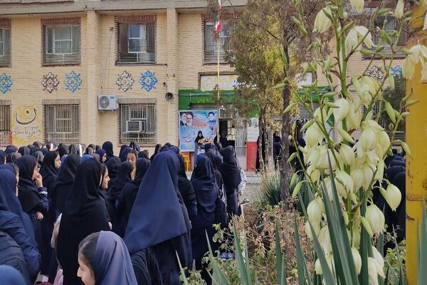 بازگشایی مدارس در دبیرستان دخترانه شهید مجید دهنوی نیشابور