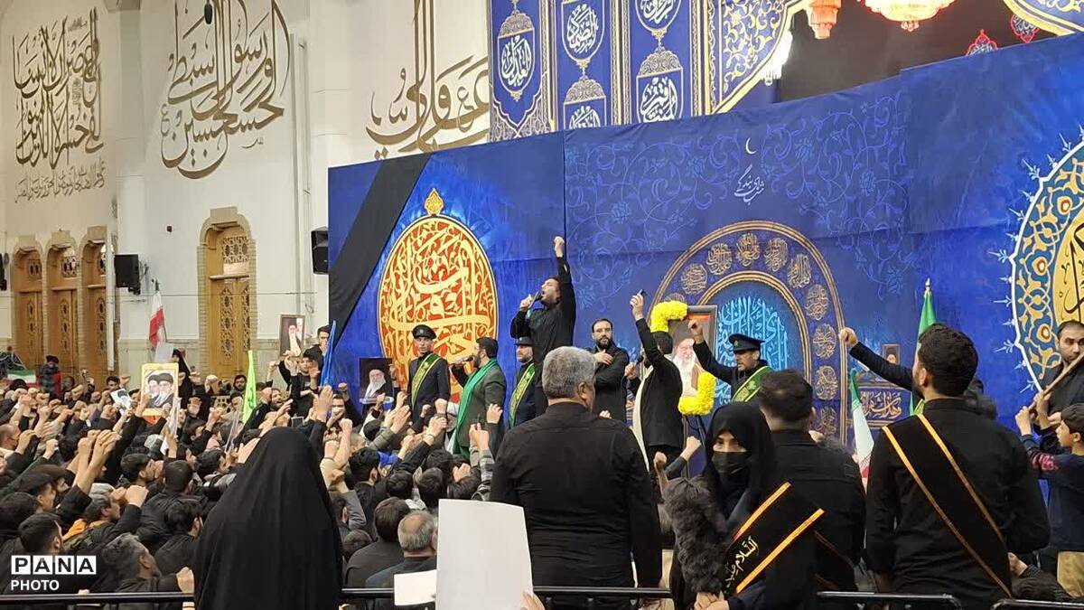 اجتماع خونخواهی مردم انقلابی قم در حرم حضرت معصومه(س)