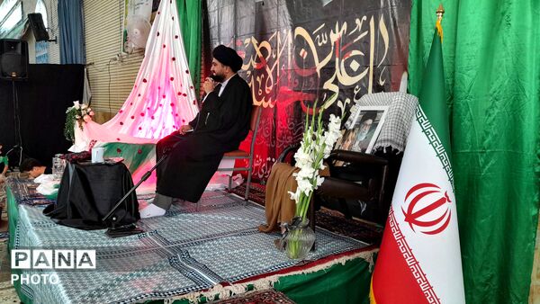  مراسم باشکوه شیرخوارگان حسینی در مسجد جامع درگزین