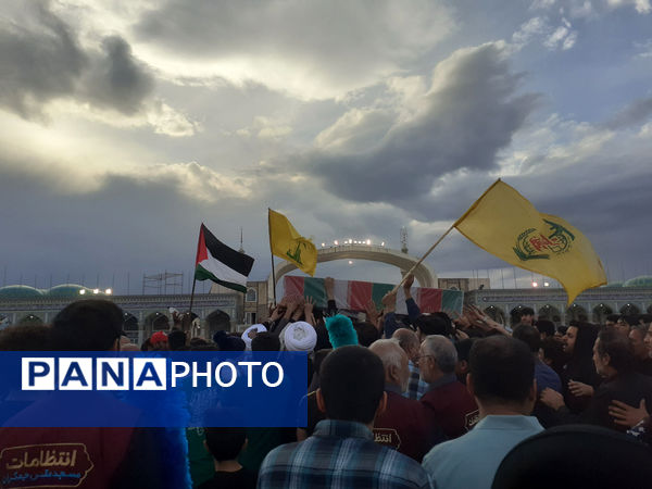 مراسم تشییع و خاکسپاری دو شهید گمنام دوران دفاع مقدس در قم