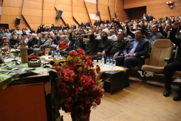 مراسم چهلم شهدای اقتدار در کوهدشت با حضور فرمانده سپاه حضرت ابوالفضل لرستان
